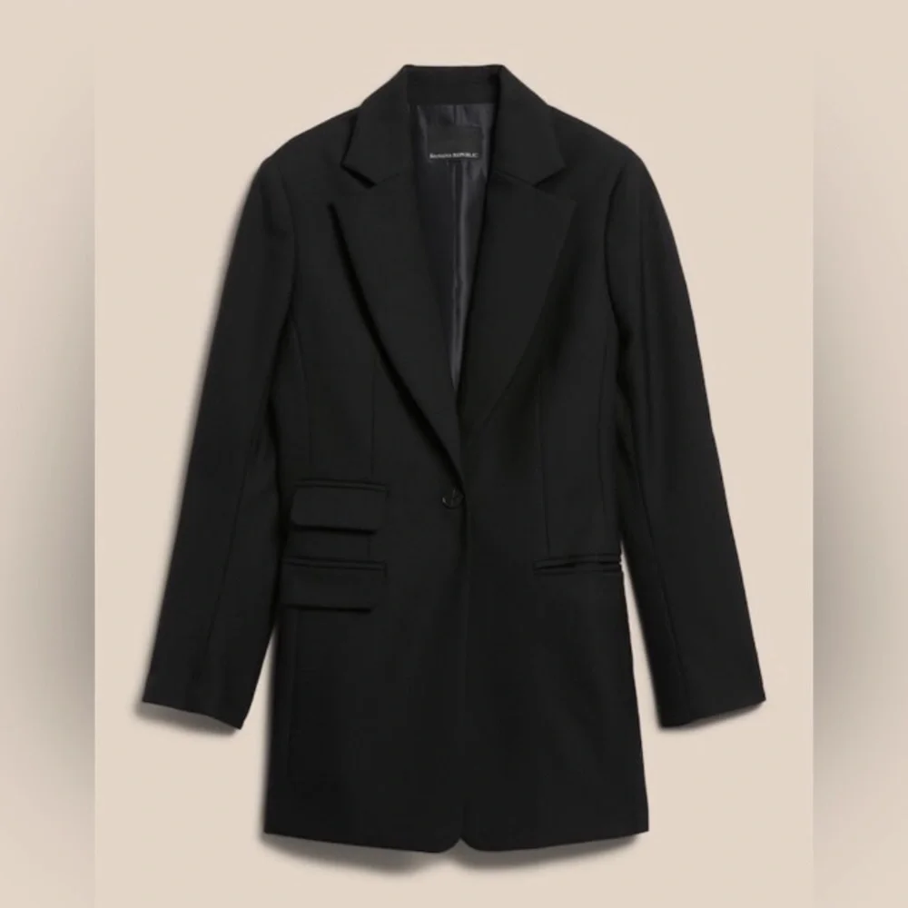 NWOT! Banana Republic Black Lido Sculpted Wool Blazer - Multiple Sizes 💙